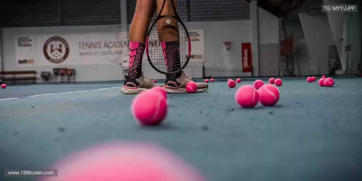 🎯冠军同款，即刻拥有！✨ 体育周边，点燃你的热爱！